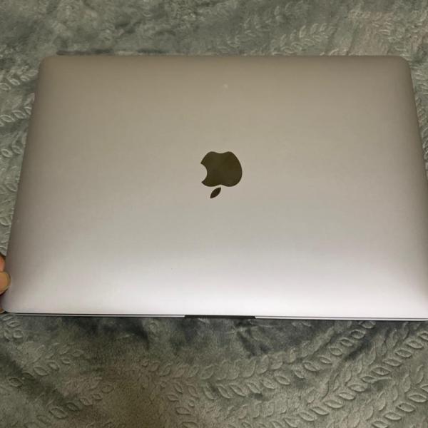 MacBook Pro M1 (2020) - Used